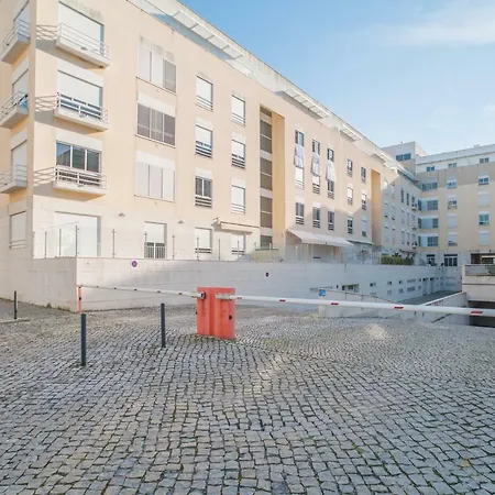 Exclusive Penthouse With Terrace & Garage *